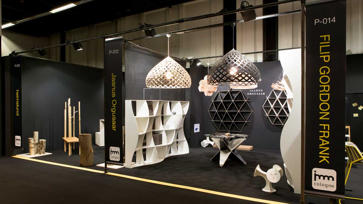 Individual, creative group stand: minimalist, special and communicative.